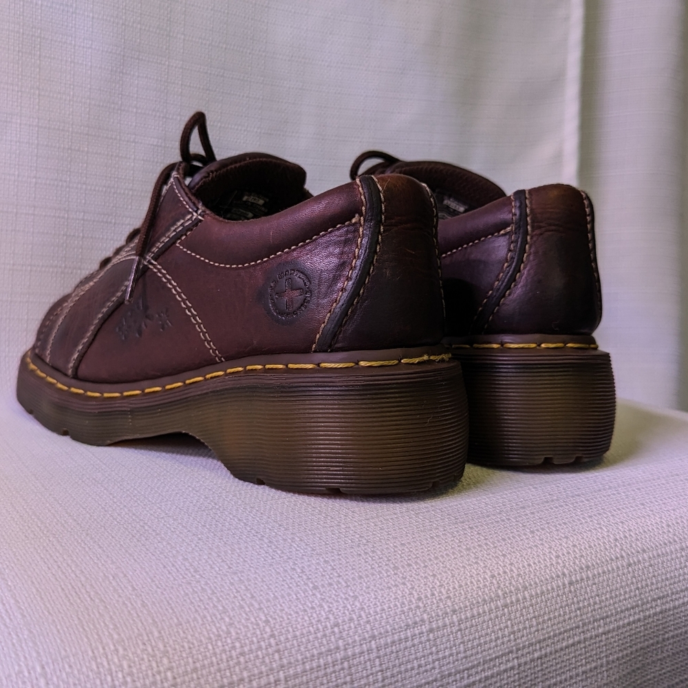 SOLD! Vintage Y2K Daisy Dr. Marten Oxfords - Picture 12 of 15